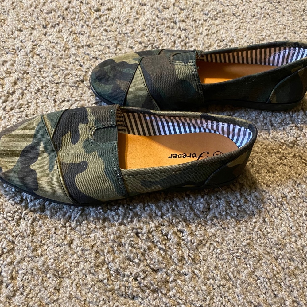 Forever flats - Picture 2 of 5